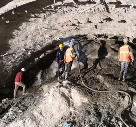 博罗拱顶带模注浆料的施工流程及注意事项